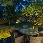 Luxury With Sauna In The Pine Forest Close To Centre