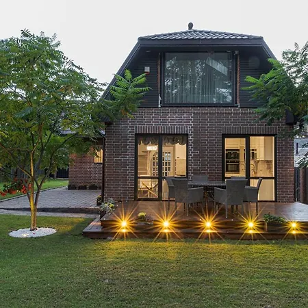 Luxury With Sauna In The Pine Forest Close To Centre *